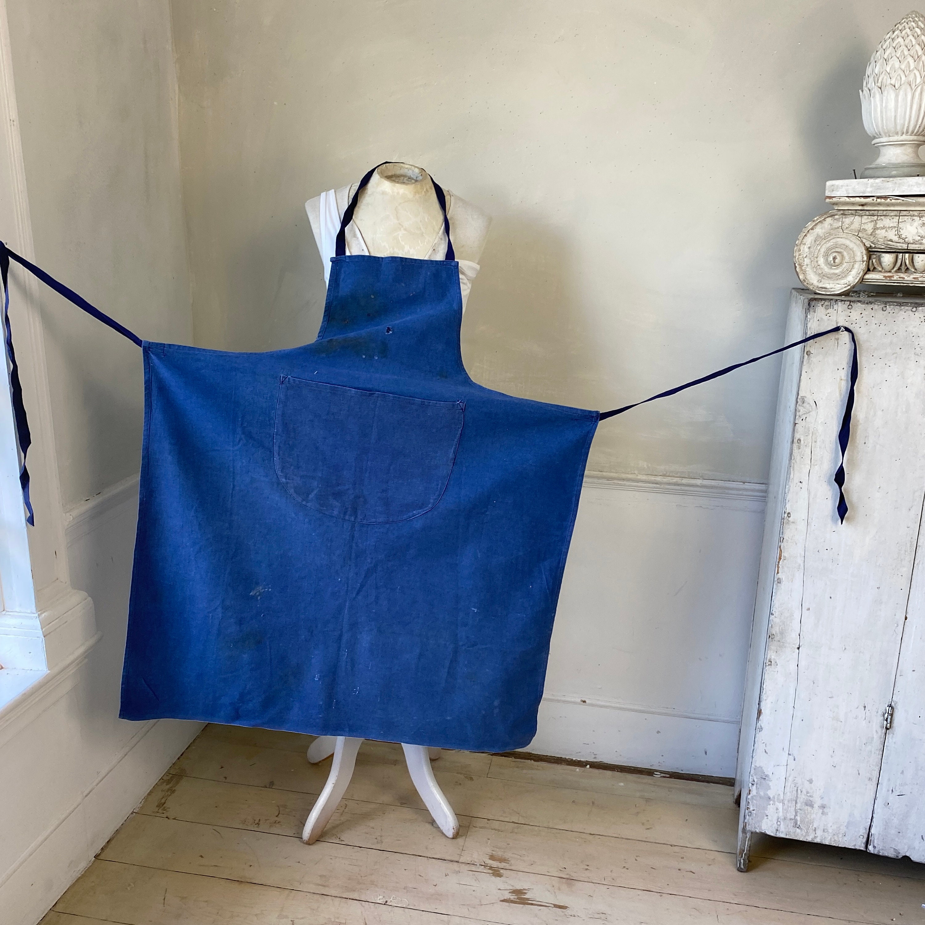 Vintage 1930s Apron French Faded Blue Cotton Denim Workwear Vintage 1930s Apron French Faded Blue Cotton Denim Workwear