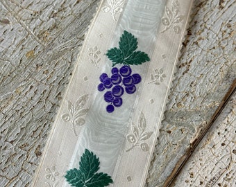 61X2.5 Grapes antique cream French Ribbon silk woven   18th century note hand written printed