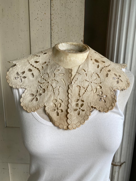 Antique Eyelet lace collar Victorian clothing wom… - image 6