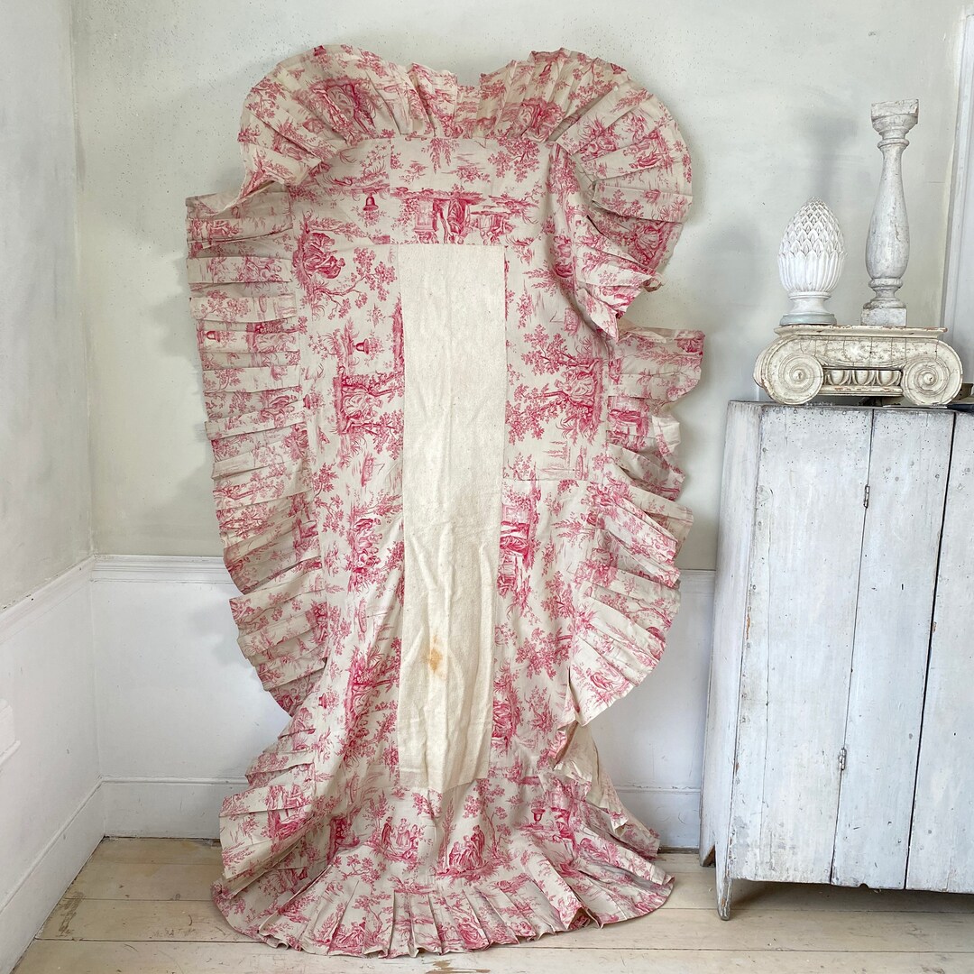 Antique French Daybed Ruffle Day Bed Repurposed Toile De Jouy Pink ...