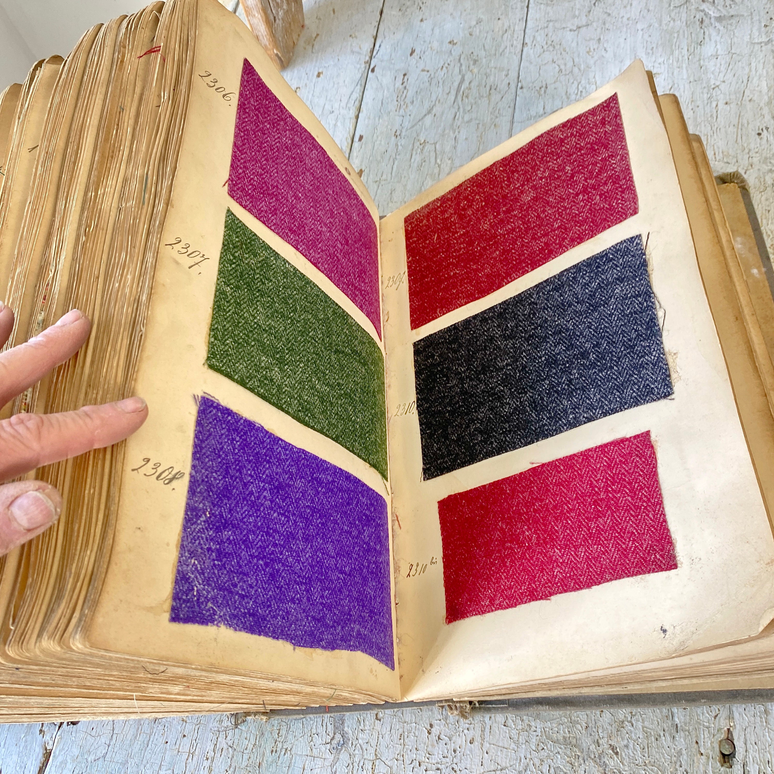 1000+ Samples Swatch Book Antique French Pattern Woven Fabric