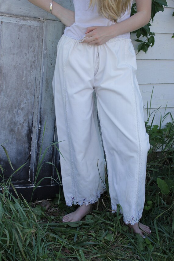 white cotton loose pants