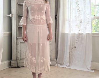 Antique Lingerie Dress Edwardian 1910s Ivory Cotton Voile Floral Applique Lace Ruffle Sheer Tea Gown Small US Size 4 6 Bridal Wedding Boho