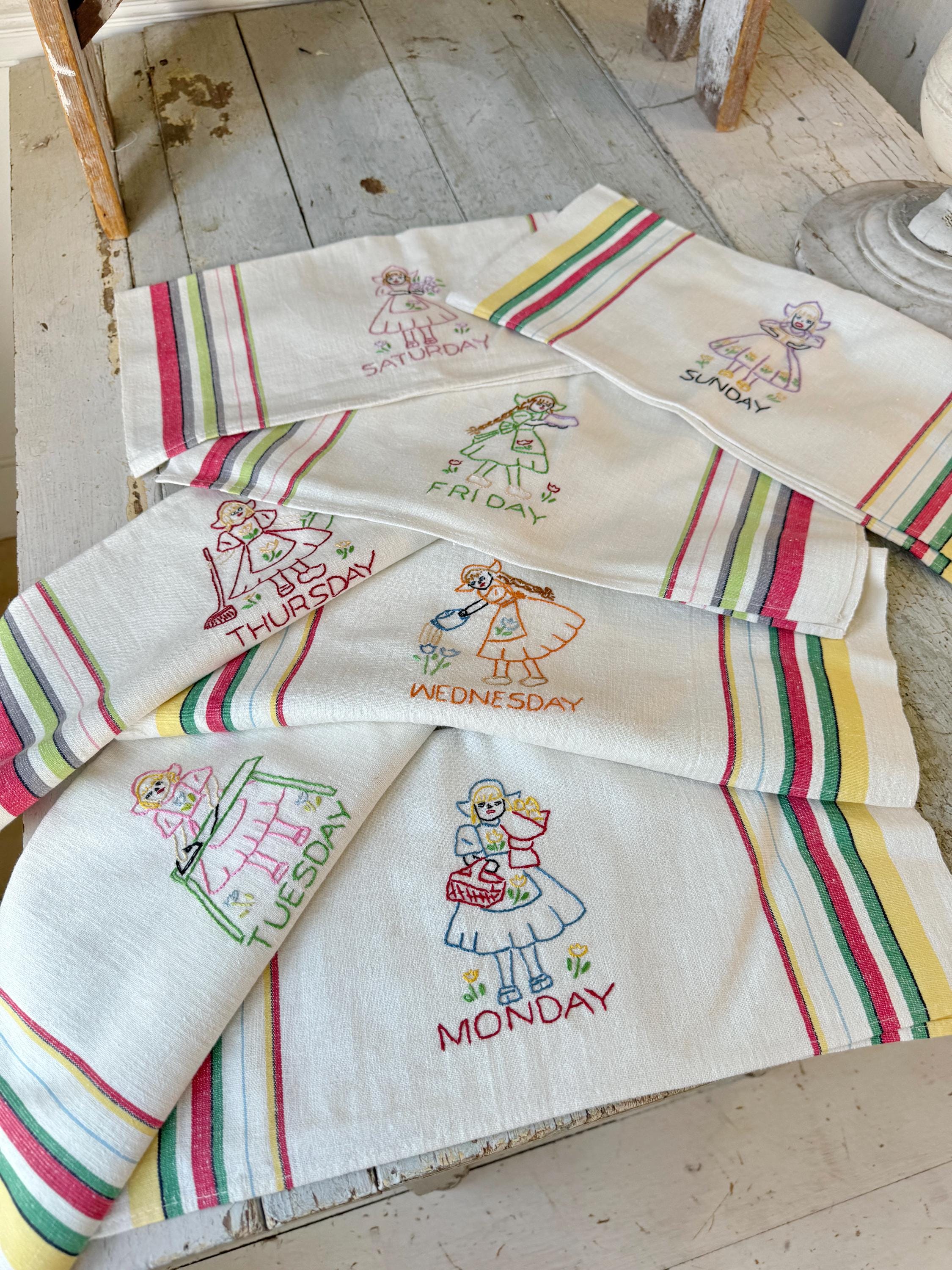 7 Vintage American hand towels days of the week embroidery embroidered kitchen cloth shabby cottage farmhouse country decor sweet! boho