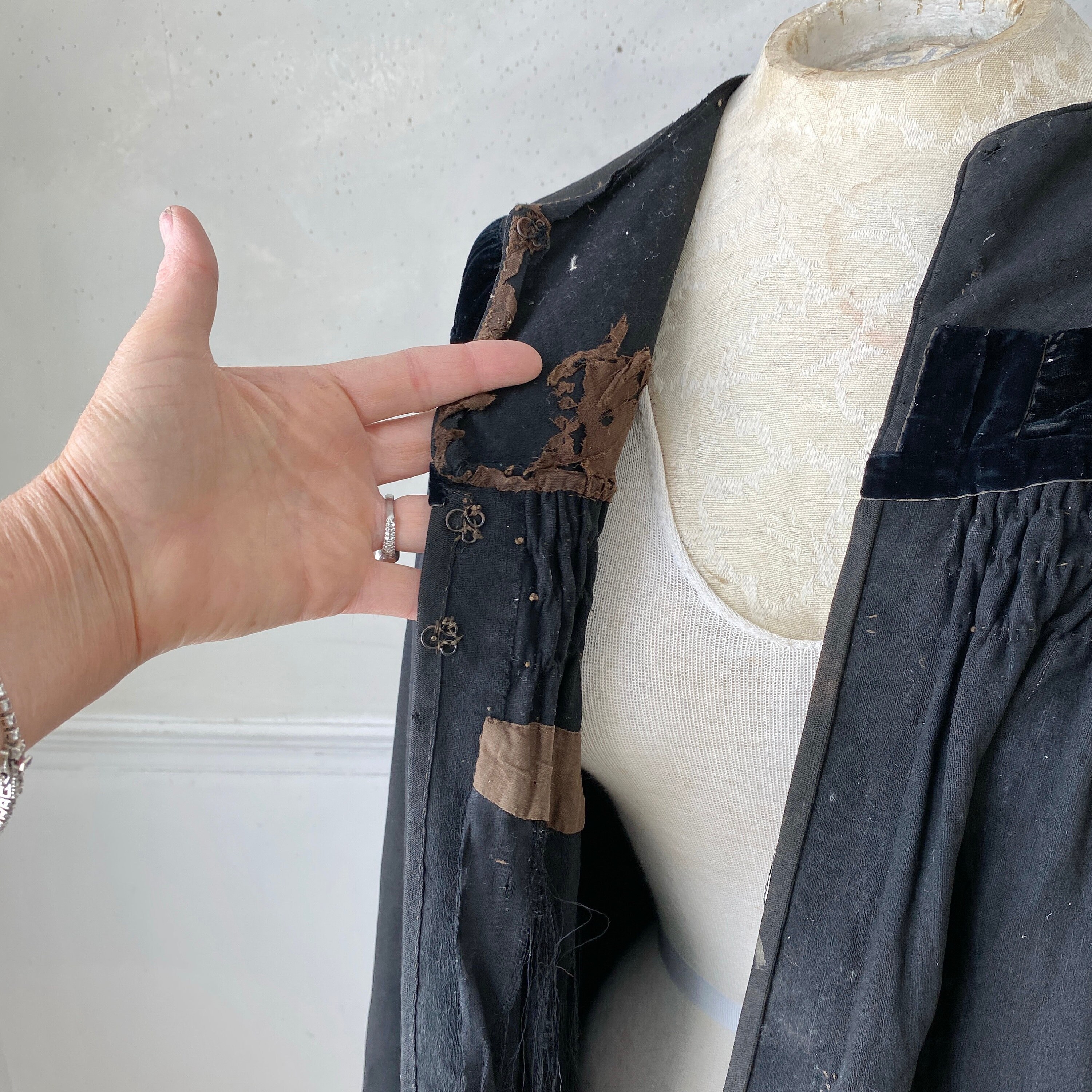 Antique Judge's Cloak Cape French Black Wool Victorian Coat Long