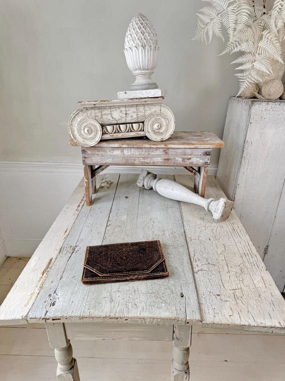 French 20's-40's Vintage French Parisian Clutch Bag Purse Embossed