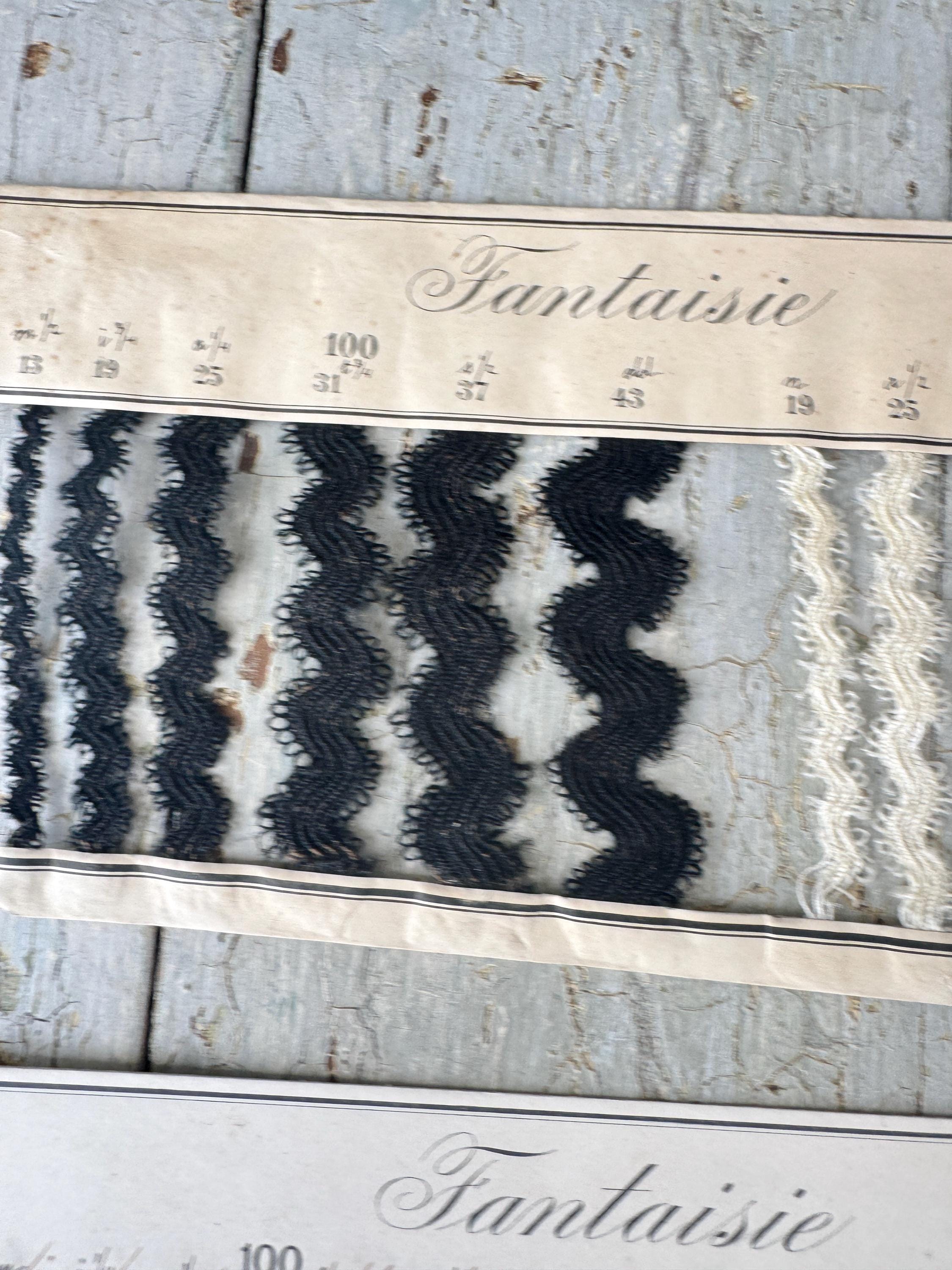 アンティークリボン2本、フランスのサンプル見本カード、パスマン