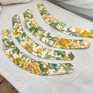 2 (4 disponibles) Alzapaños franceses vintage con diseño de glicina, flores, pájaros, verde, amarillo y azul, de algodón, chintz, para cortinas a juego, estilo rústico.