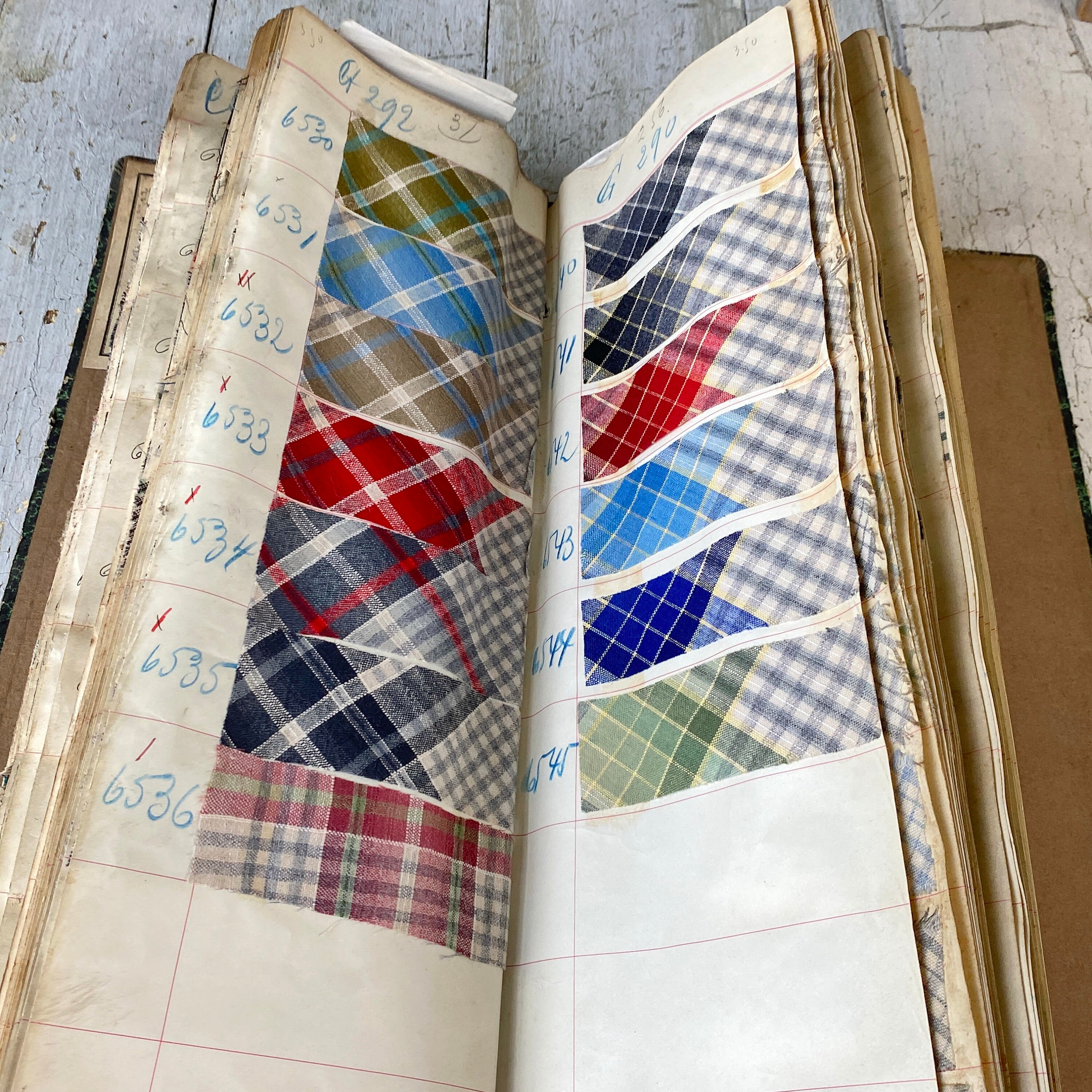 700 Antique French Pattern Sample Book Woven Fabric Document Historical ...