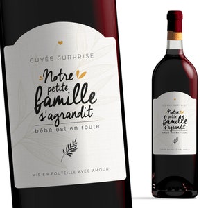 Etiquette bouteille - Notre petite famille s'agrandit- Manahia - Annonce grossesse famille, annonce naissance, grossesse - bébé est en route