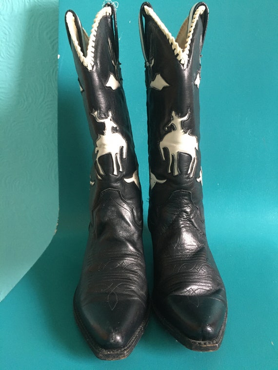 VINTAGE WESTERN BOOTS