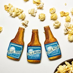 Custom Beer Bottle Dog Treat Set: Birthday Pup Biscuits