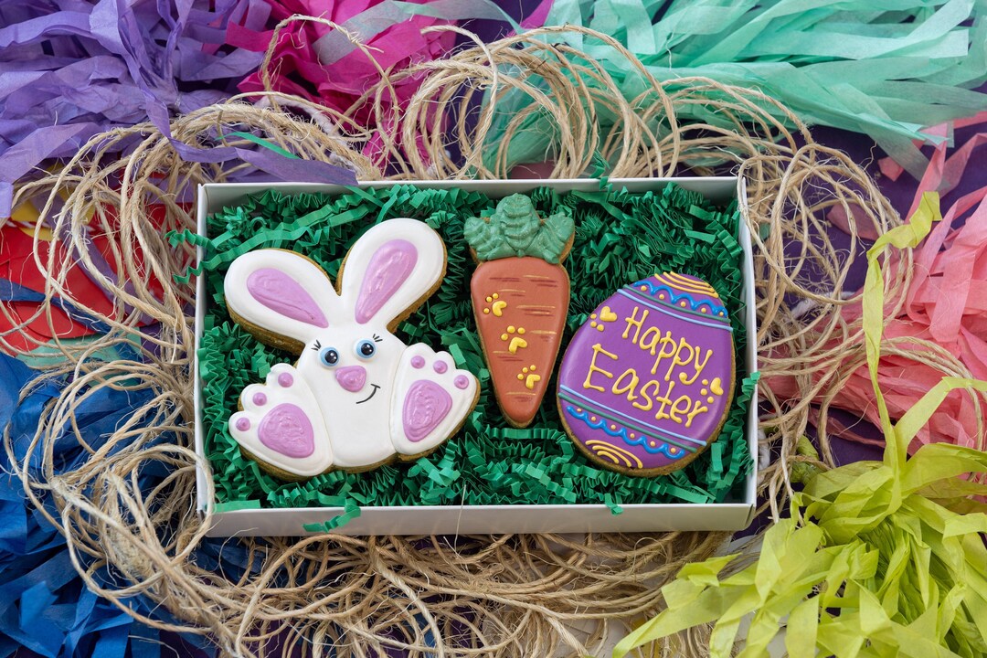 Easter Dog Treats Small Set / Happy Easter Dog Biscuits/ Decorated Dog