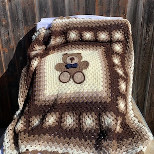Crochet Teddy Bear Blanket, Handmade baby bear blanket, Crochet Baby Blanket, Baby boy bear blanket, Teddy bear blanket, Granny Square
