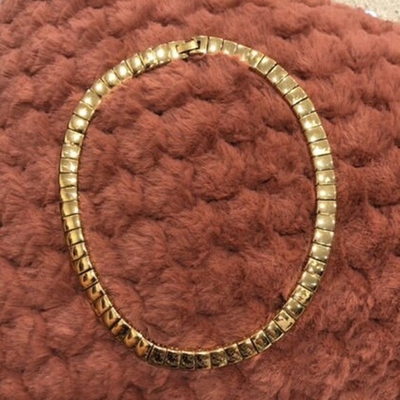 1960s Napier signed gold tone choker necklace, ho… - image 2