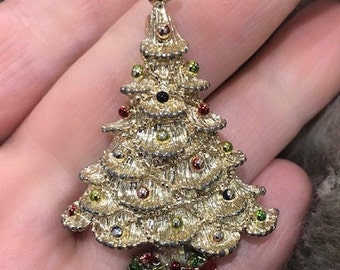 Gold tone Christmas tree brooch, perfect holiday gift