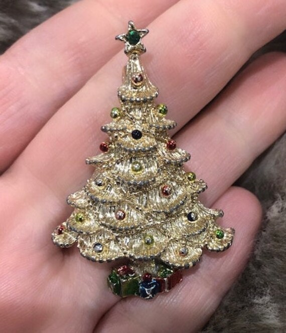Gold tone Christmas tree brooch, perfect holiday … - image 1