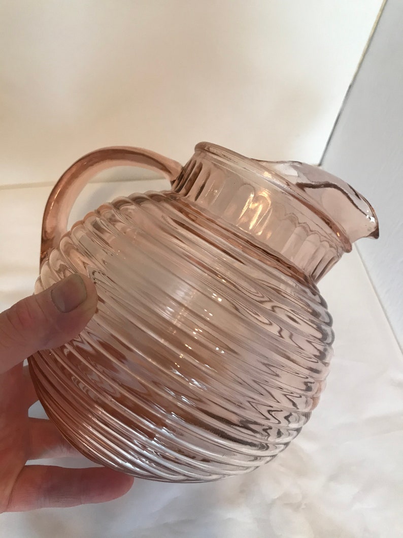 Very Htf Anchor Hocking Manhattan Horizontal Ribbed Pink Tumbers and Ball Pitcher Depression Glass No Damage image 4