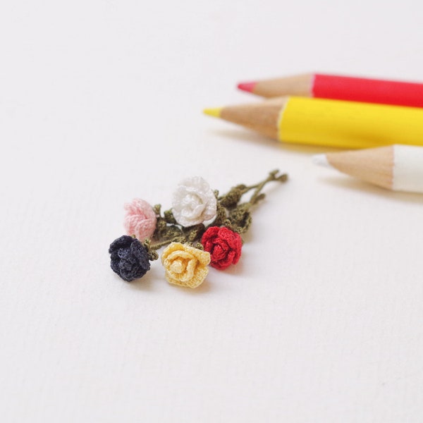 Miniature Crochet Rose. Mini crocheted rose. Tiny rose in glass bottle. Amigurumi flowers