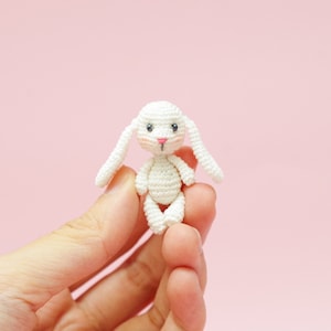 Tiny bunny crocheted, tiny rabbit crochet, Dollhouse amigurumi bunny crochet - Made to order