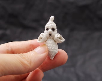 Tiny Ghost Crochet, Halloween Crochet, Amigurumi Toy - Made to order