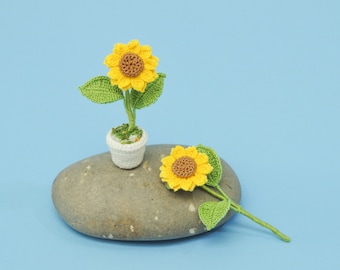 Crochet Miniature Sunflower in Pot: Tiny Dollhouse Plant
