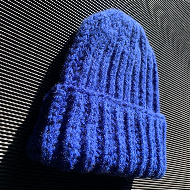 Classic Cashmere Hat image 3