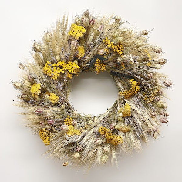 VanCortlandt Farms Natural Dried Flower Handmade Yellow Springs Wreath