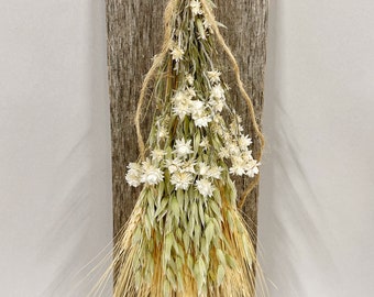 Vancortlandt Farms All Natural Handmade Dried Flower Art Weathered Wood Board with Hook - Montana Grasslands Bouquet