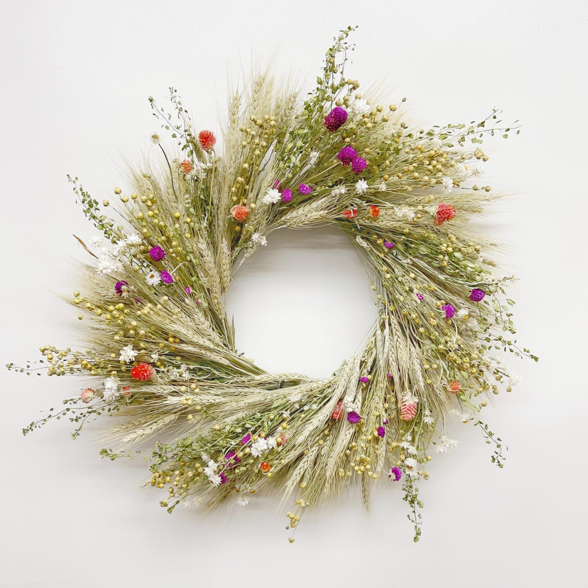 Vancortlandt Farms Natural Dried Flower Handmade Bonny Fields Wreath - 22in