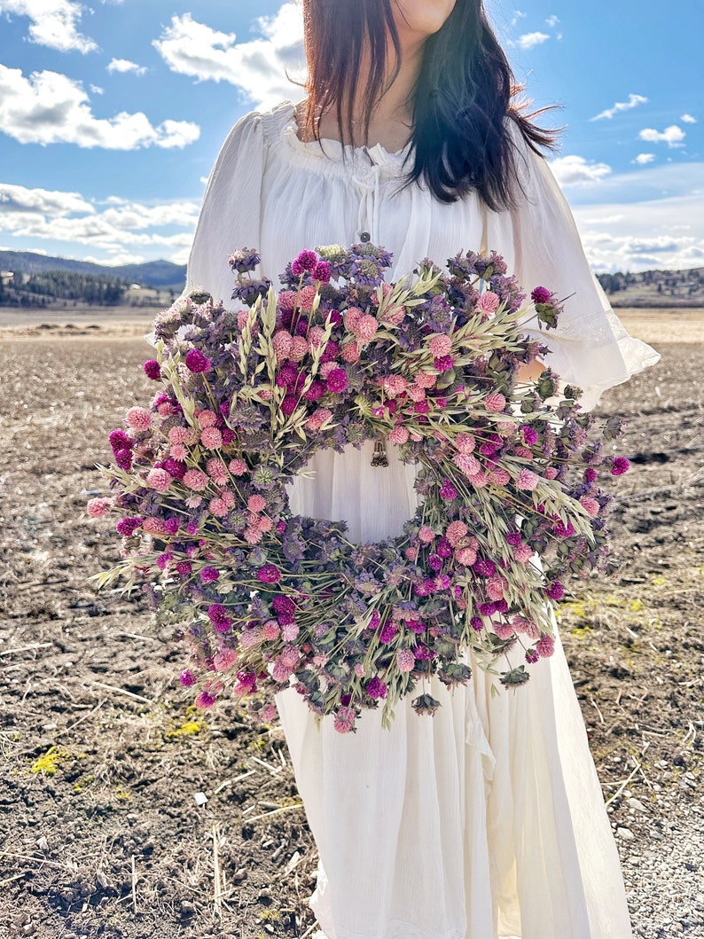 VanCortlandt Farms Natural Dried Flower Handmade Spring Sprinkles 20” Wreath