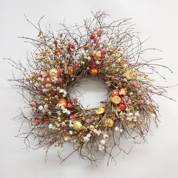 VanCortlandt Farms Natural Dried Flower Handmade Eden Strawflowers Wreath