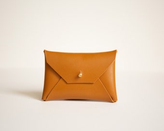 Stock exchange or mini wallet in smooth mustard leather