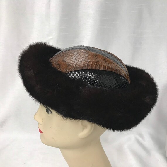Vintage hat in black mink and black and brown lea… - image 2