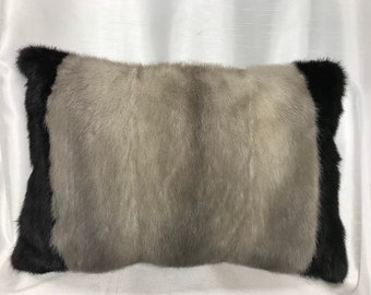 Gray and black mink cushion, handmade Quebec 14 x 19 inches Gray and black mink cushion, handmade Quebec 14x19 inches