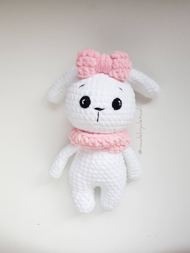 Patron au crochet Lapin Lotti PDF amigurumi image 1