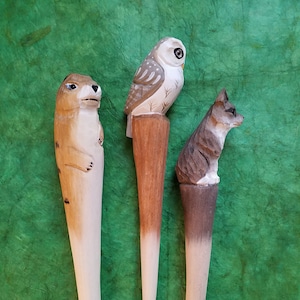 Stift aus Lindenholz, geschnitzter Stift, Tierkopf, Eule, Wolf, Robbe, personalisierter Stift