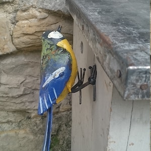 mésange bleue en metal recyclé, oiseaux des jardins image 3