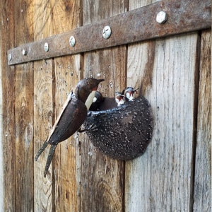 gerecyclede metalen zwaluw, zwaluwnest, gerecyclede metalen vogel, tuinvogels, natuur, tuindecoratie, afbeelding 9