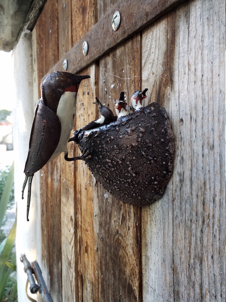 hirondelle en métal recyclé, nid d'hirondelles, oiseau metal recyclé, oiseaux des jardins , nature, décoration de jardin, image 4