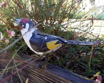 chardonneret en metal recyclé, oiseaux des jardins