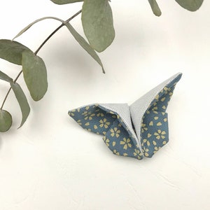 Origami brooch, butterfly in Japanese fabric, origami folding, moth brooch in vintage kimono silk jewelry