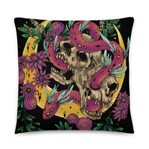Merging Skulls Kissen, Magische Elfenschlange mit makaberer Schädelillustration