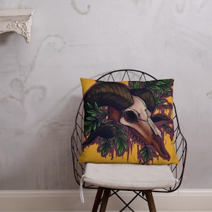 Ram Skull (Flipped) Basic Pillow