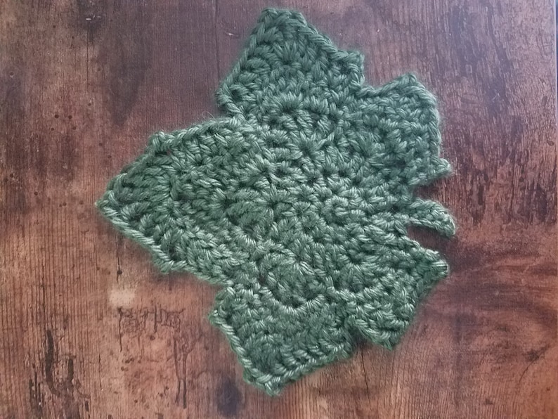 MythicPhoenix/'s Maple Leaf Crochet Pattern
