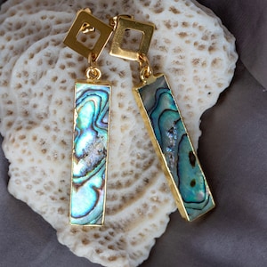 Abalone Rectangular Drop Earrings, Colorful Vibrant Jewelry, Date Night Out, Birthday Party Wedding Earrings, Shell Jewelry for Her Birthday, boho hippie dream jewelry, boho chic, everyday earrings, vacation beach earrings, natural shell gold earring