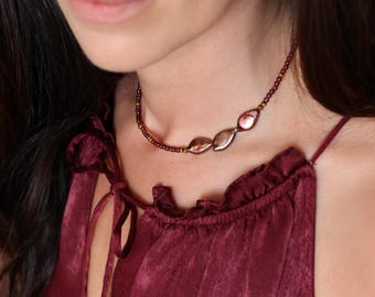 Semilla Necklace, Red Garnet Pearl Leaf Necklace, Dainty Layering Jewelry, Teardrop Pearl Necklace, Terra Rosa