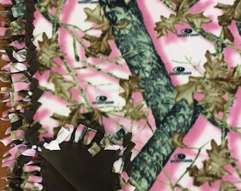 LARGE MOSSY OAK Pink Camo Handmade Fleece Tie Blanket | 55"x65" | Mossy Oak Camouflage | Mossy Oak Girls Pink Camo Bedding | Mossy Oak Decor