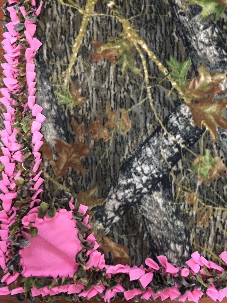 LARGE MOSSY OAK Pink Camo Handmade Fleece Tie Blanket - Etsy