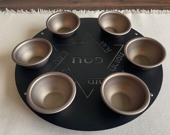 Modern Round Keharah Maguen David, metal texturizado, Negro, Pesach, Seder.